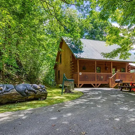 Magical Moments, Hot Tub, Wifi, 560 In Free Attractions Tickets Each Paid Day!-2